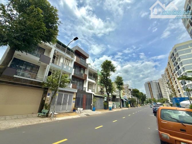 3 tầng kiên cố MT kinh doanh D2 Man Thiện - 115m2 - 12.5 tỷ - 8