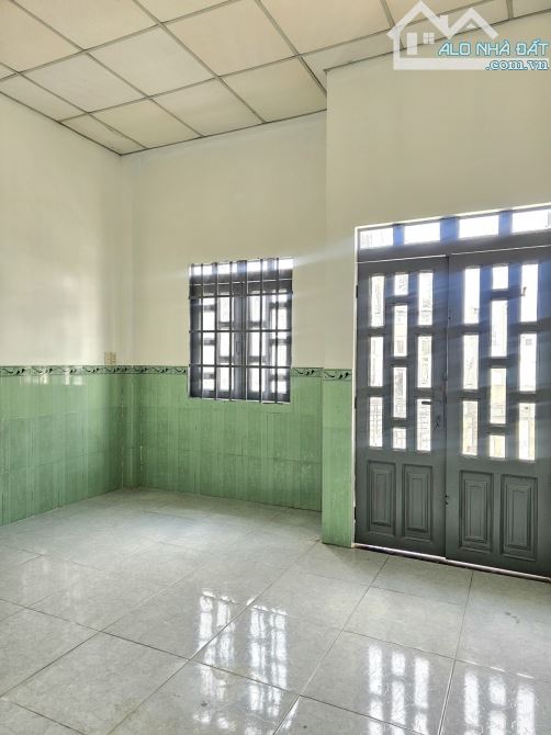 NHÀ SÁT BÊN BỆNH VIỆN QUẬN 12 CHỈ VÀI TRĂM M - 2 TẦNG - HẺM Ô TÔ ĐỖ CỬA - TÂN THỚI HIỆP - 8