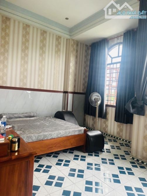 Bán Nhà 3 Tầng Dĩ An.90m2. Đường 8M,Shr Hoàn công đủ. - 8