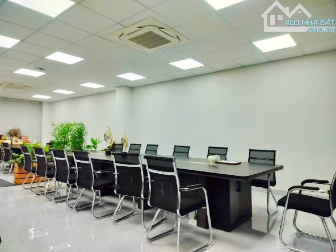 BÁN GẤP TOÀ NHÀ VĂN PHÒNG MẶT TIỀN NGUYỄN VĂN NGHI P4 GÒ VẤP - 200M2 - GIÁ 60 TỶ - 8