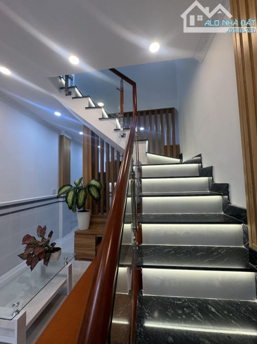 NHÀ ĐẸP LUNG LINH P5, Q8 - 3.4X8.5M - CHỈ 4.5 TỶ - 9