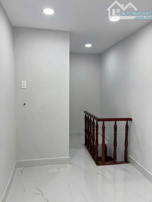 Bán nhà hẻm 3m Cách Mạng Tháng 8, Quận 3, 2 lầu, 1.99 tỷ - 9