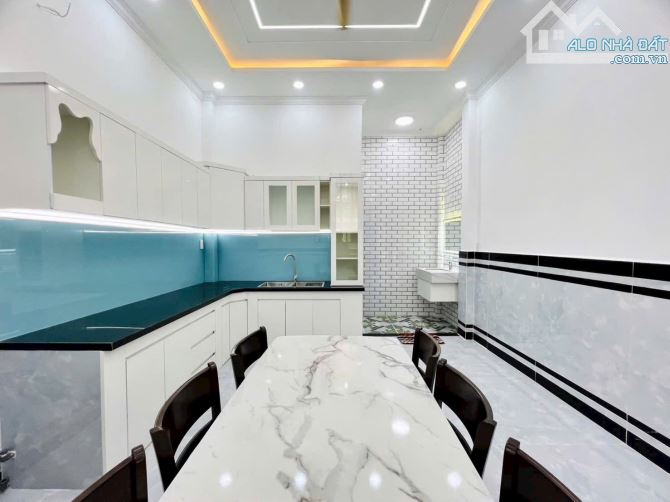 4❌18m, BÁN NHÀ 2 TẦNG, ĐƯỜNG 10M, LÂM THỊ HỐ, TCH, Q.12, 5 TỶ HƠN - 9