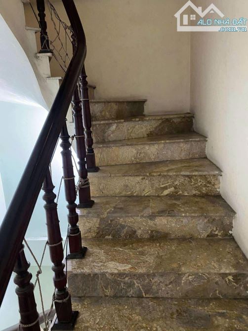 Cần bán gấp căn nhà Bát Khối 36m 4 tầng ô tô đỗ cửa giá 3.95 tỷ giá đầu tư - 9