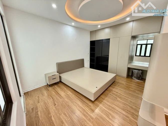 BÁN NHÀ ĐỘI CẤN, ĐẸP, MỚI TINH, Ở LUÔN, NGÕ NÔNG, GẦN PHỐ, MẶT TIỀN 5M 40M 8.9 TỶ - 9