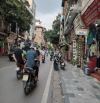 Bán Nhà mặt phố Hàng Gai, 100m ra Hồ Hoàn Kiếm, DT 366m2, MT 14.2m, Giá 204 tỷ