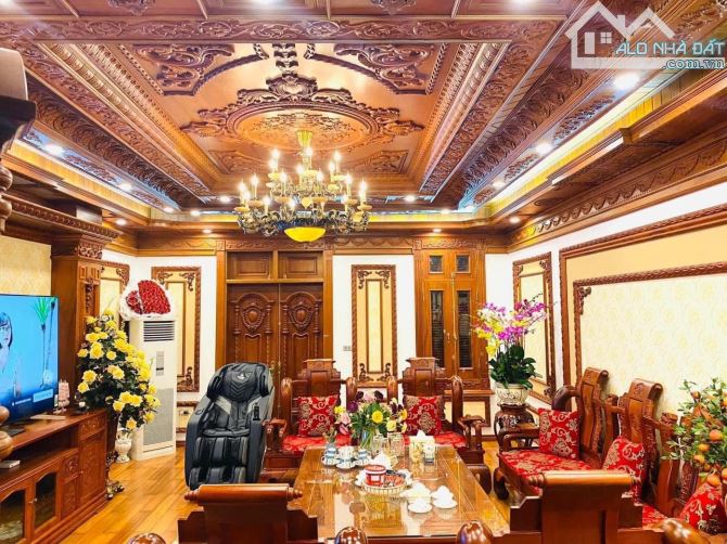 Biệt thự đẳng cấp Nguyễn Thị Định - 5 ô tô tránh - 340m2 - MT 18m - 105 tỷ