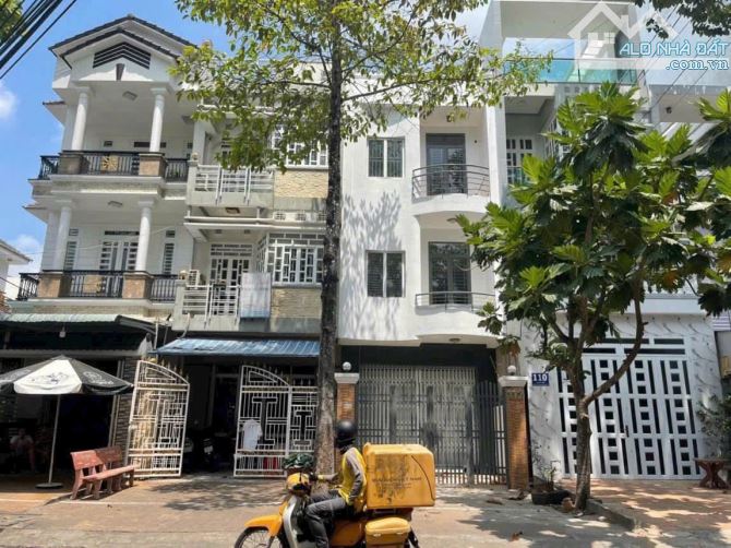 BÁN NHÀ 2 LẦU MẶT TIỀN TRỤC CHÍNH NGUYỄN HIỀN GIÁ CHỈ 9,5 TỶ