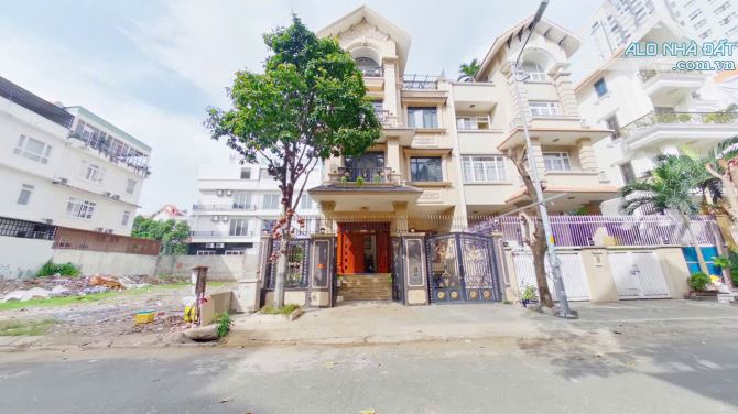 Nhà mới nguyễn thị thập - 10x20. Hầm 5 Lầu . Có thang máy 47 tỷ SHR chính chủ