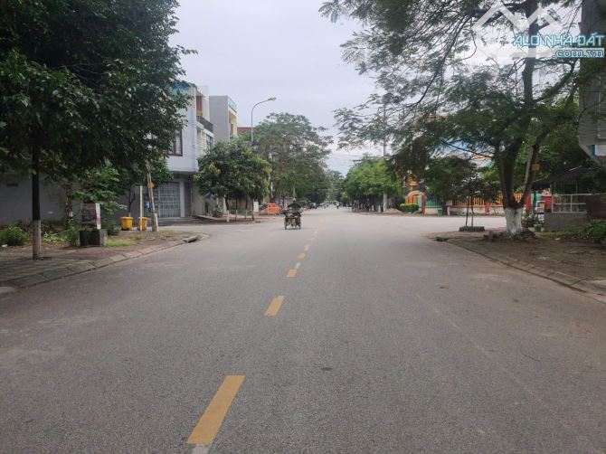 🔮Bán Đất Mặt Nguyễn Công Trứ, Khu Yna, Kinh Bắc Mt 4.5m Dt 93m2 Giá 7.8 Tỷ