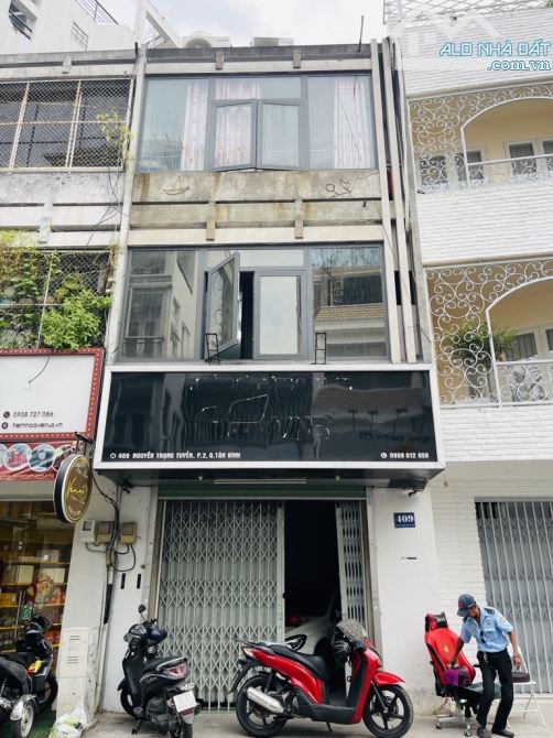 Mặt Tiền Cộng Hòa, Tân Bình. DT: 6x15m, 3 Tầng Vị Trí Đẹp Giá Bán 21.5 tỷ