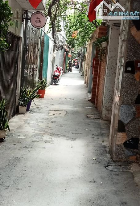 Bán nhà riêng Thái Thịnh, Đống Đa, 10m ra ô tô, phân lô dân trí, 40m2x4, 12.5 tỷ