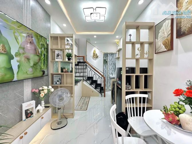 Nhà bán  mặt tiền Nguyễn Trường Tộ, P17, Phú Nhuận, nhà mới, đẹp, shr, 3 tỷ 9