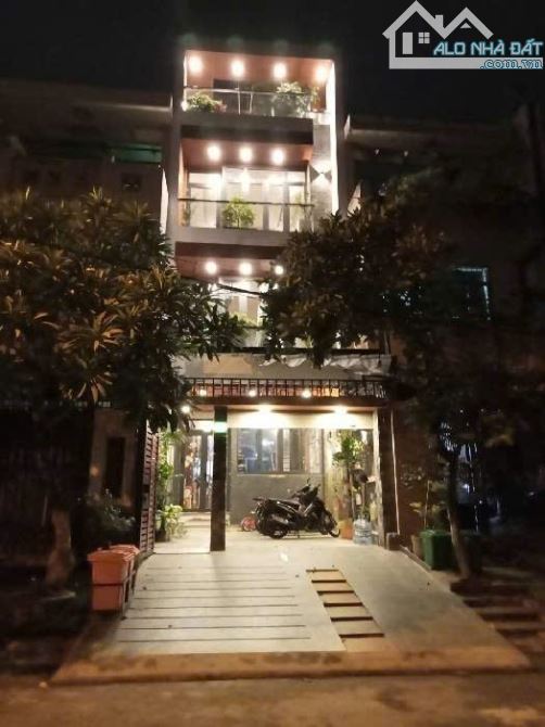 Bán nhà khu Nam Hùng Vương , 4.5 x 20 , 4 tầng Kinh doanh ngay Lê Cơ , đối diện công viên