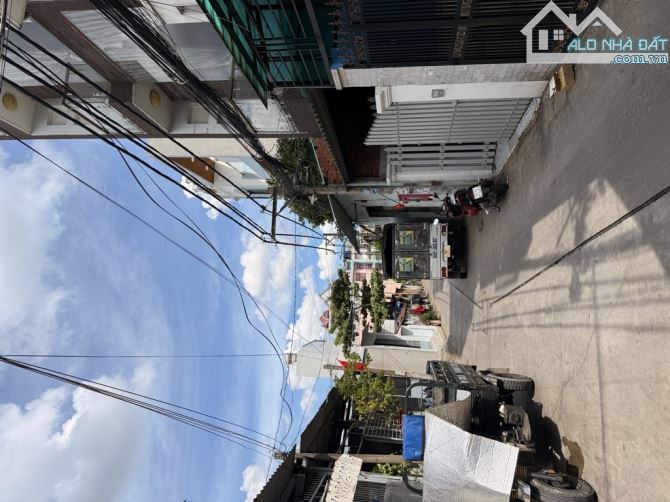 BÁN NHÀ 4 TẦNG ĐẸP ĐƯỜNG XE HƠI MÃ LÒ, BÌNH TRỊ ĐÔNG A, BÌNH TÂN 22ABB2