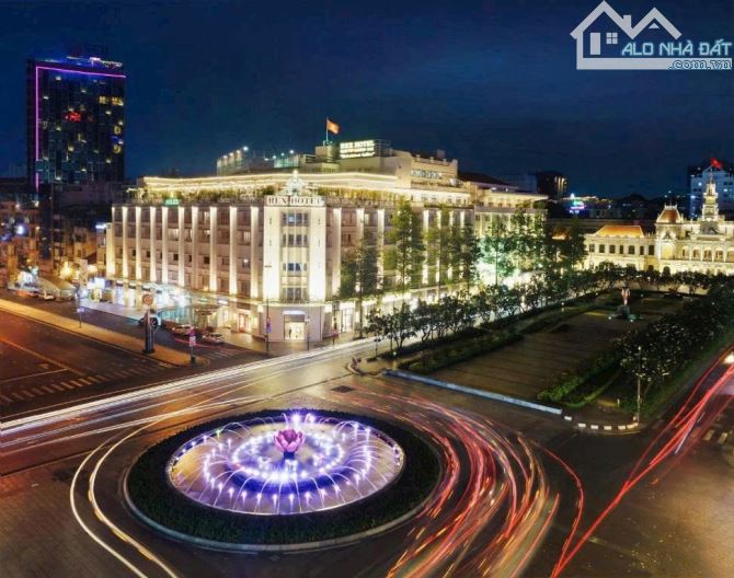 Bán toà nhà góc 2 mặt tiền Lê Thánh Tôn - Trương Định Phuờng Bến Thành, TPHCM
