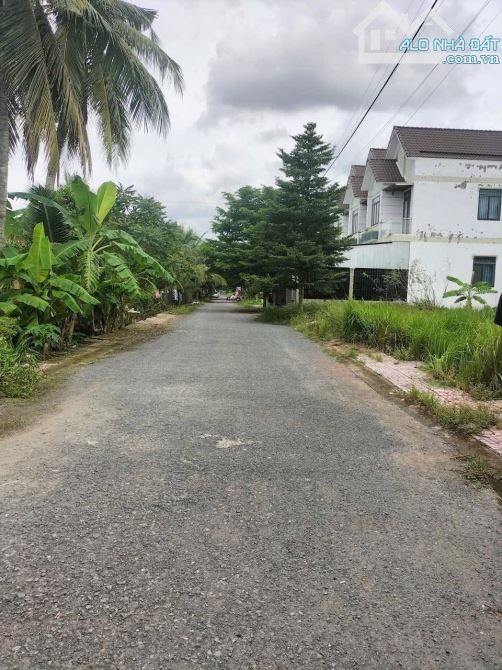 Đất nền khu Kim Cương dân cư đông đúc thích hợp định cư lâu dài