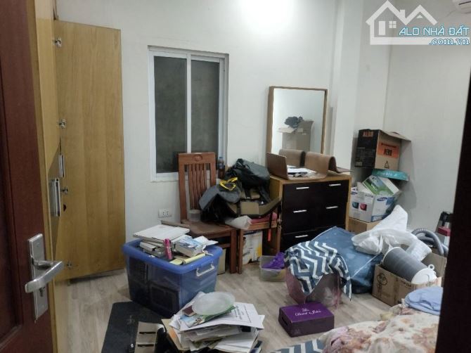 Bán nhà khu vực đội Cấn.Dien tích 45/55mx4tang
