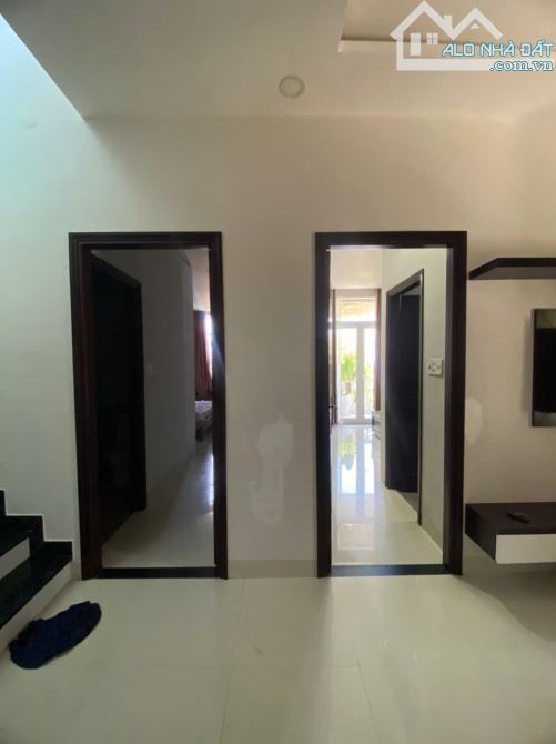 Bán biệt thự 166m2 góc mặt tiền Trương Hán Siêu, Nha Trang