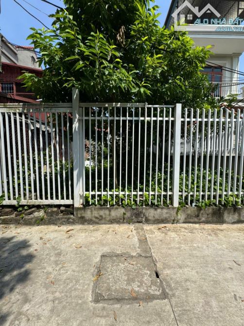 Mảnh đất giá rẻ gần chợ ô tô ngủ trong đất 👉 tự nhiên -thường tín
