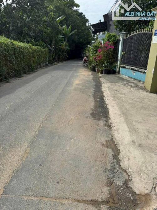 ĐẤT PHÚ THỌ DT: 137m² (thổ cư 60m²) 1 tỷ 850 triệu (có bớt lộc)
