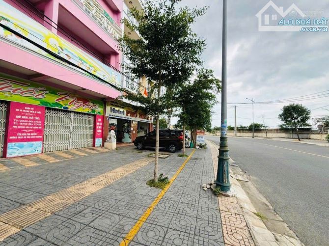 BÁN NHÀ MẶT TIỀN LÊ QUANG ĐỊNH, VŨNG TÀU, VỊ TRÍ ĐẸP, VỈA HÈ RỘNG, HƯỚNG TÂY NAM, 12,5 tỷ