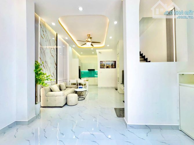 Bán nhà đẹp Nguyễn Thái Sơn, Gò Vấp có 3 phòng ngủ, 51m² chỉ 3 Tỷ 650, Sổ hồng riêng
