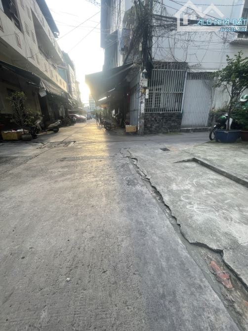 Bán nhà hẻm xe hơi Đô Đốc Long - Tân Phú 3.6 x 5 ( 34m2 dtsd ) giá chỉ 2Txx