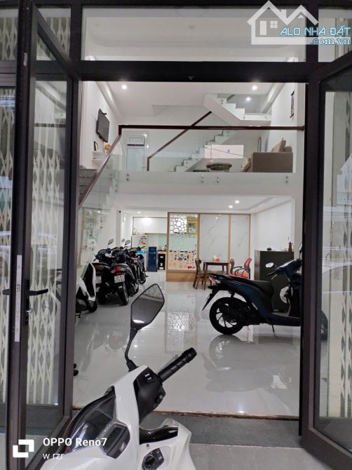 BÁN NHÀ 3 TẦNG x 54m2 MT LÊ ĐÌNH THÁM, HẢI CHÂU, GẦN CHỢ MỚI