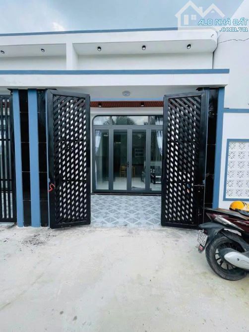 Nhà cấp 4 nhỏ nhỏ xinh xinh gần ngay trường Đại Học Lạc Hồng