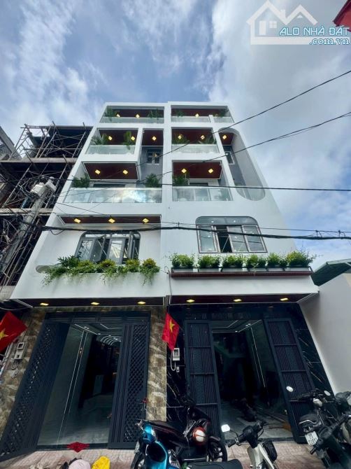 Cặp Nhà Phố Siêu Đẹp !! TX25 vào 50m - DT 4M x 19M ( 4 Phòng Ngủ - Sân Xe Hơi )
