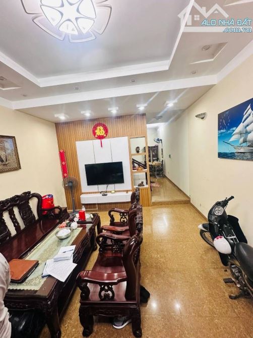 Nhà Phúc Diễn - 51m2 - ô tô vào nhà - ngõ nông rộng