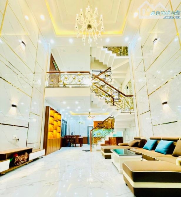Bán nhà đường 49 Hiệp Bình Chánh, Thủ Đức. 5x19m, 5 tầng, 4PN, SH. Giá 10.6 tỷ.