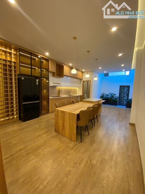 NGUYỄN ĐỔNG CHÍ, LÊ THANH NGHỊ, HÒA CƯỜNG, HẢI CHÂU, ĐÀ NẴNG 81M2 3 TẦNG 4PN Ở NGAY 8.1 T