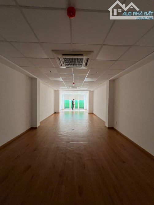 CHO THUÊ TÒA NHÀ MẶT TIỀN  PHỔ QUANG, QUẬN TÂN BÌNH 2 MẶT TIỀN TRƯỚC SAU 2 HẦM 10 TẦNG