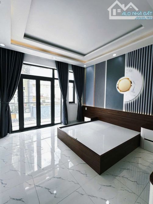 NHÀ ĐẸP MUA Ở LIỀN HẺM 5M GẦN MT NGUYỄN SƠN  4X15M2 XÂY FULL 3 TẦNG BTCT GIÁ 6.1 TỶ