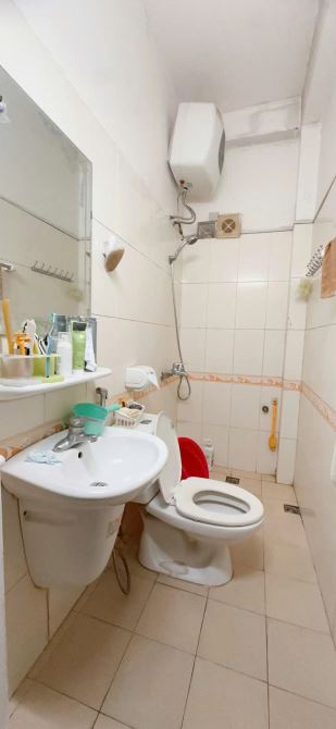 BÁN GẤP NHÀ HOÀNG QUỐC VIỆT CẦU GIẤY 40m2 5 TẦNG MẶT TIỀN 3m GIÁ  6.5 TỶ