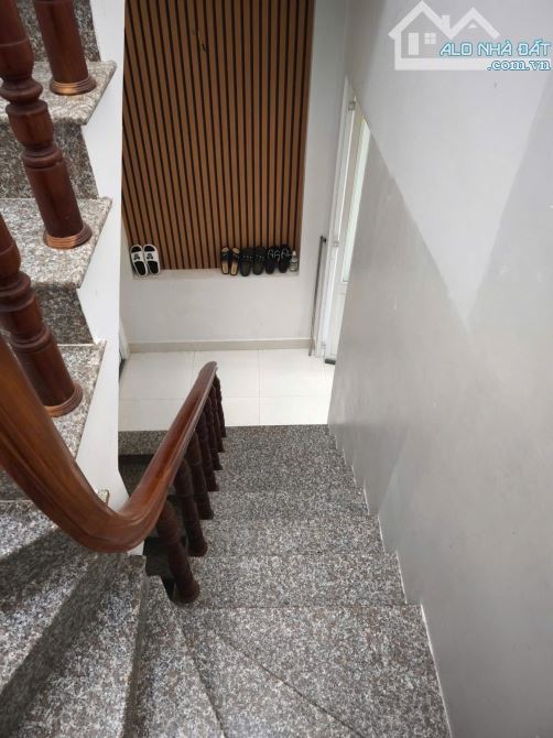 BÁN NHÀ 1 TRỆT 2 LẦU – HẺM LƯƠNG VĂN CAN, P.2, TP. VŨNG TÀU – GẦN BIỂN, NHÀ ĐẸP, CHO THUÊ