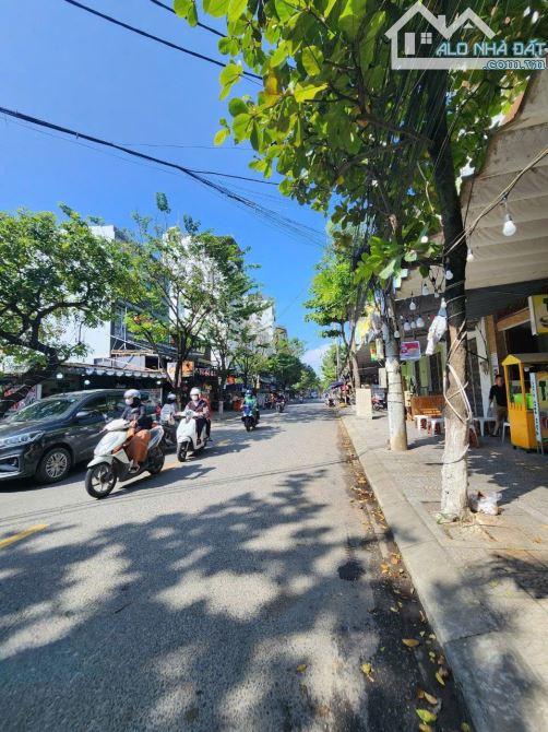 Bán đất tặng nhà C4 MT Châu Thị Vĩnh Tế _ Ngũ Hành Sơn_ 121m2_ 23.45 tỷ.