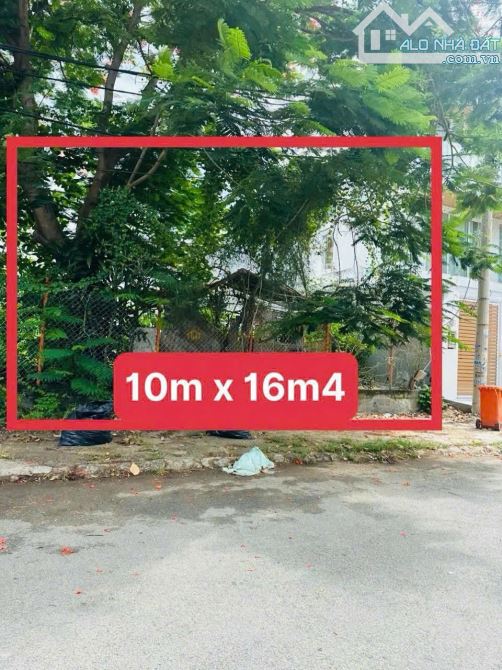 Bán lô đất MT đ. Nguyễn Văn Hưởng, Thảo Điền. Dt 164m2, hướng ĐB