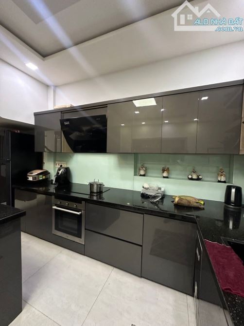 BÁN NHÀ MẶT TIỀN NGUYỄN ĐÌNH TỰU, 100m2, 9 tỷ x, Đà Nẵng