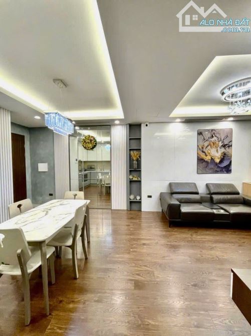 Gia đình em chuyển nhà đất cần bán 2 ngủ toà Moon chung cư HDI TÂY HỒ - Sẵn Sổ - Full đồ
