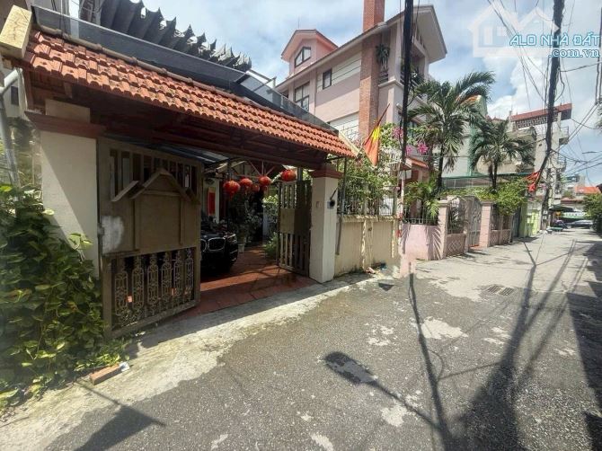 bán nhà BÁN ĐẤT PHÚ THƯỢNG - TÂY HỒ 141M x 2 TẦNG - MT 8M - LÔ GÓC 3 MẶT NGÕ - Ô TÔ TRÁNH