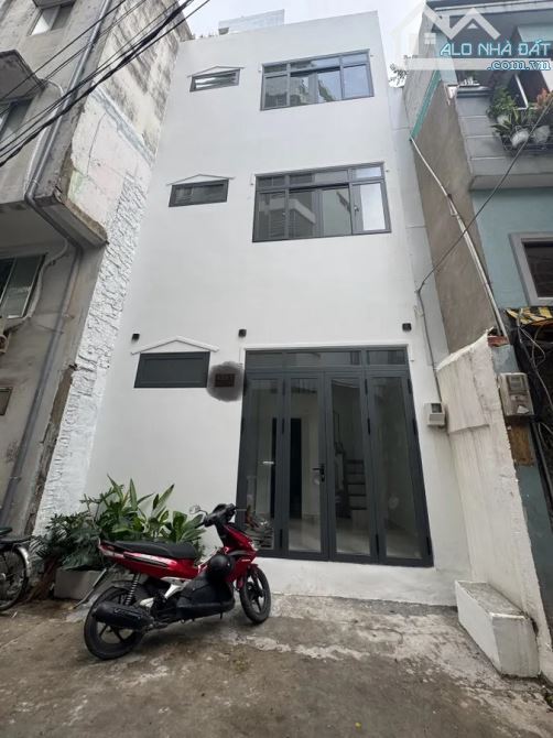 Bán Nhà Mặt Tiền Kinh Doanh 3 Tầng Ngang 5M Lý Thái Tổ Giá 5T35