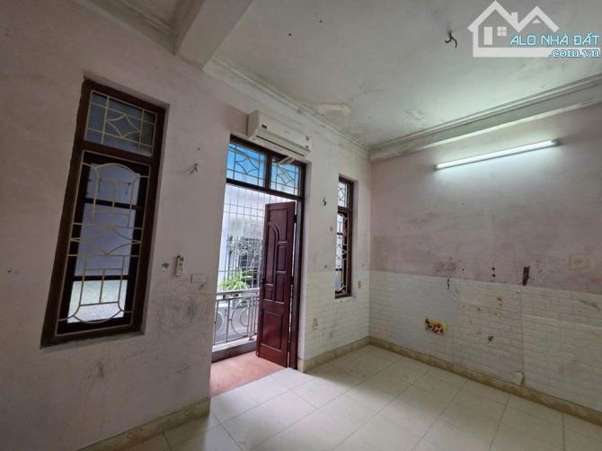 Bán nhà mặt ngõ quỳnh thanh nhàn 4 tầng ô tô thông kinh doanh hai bà trưng