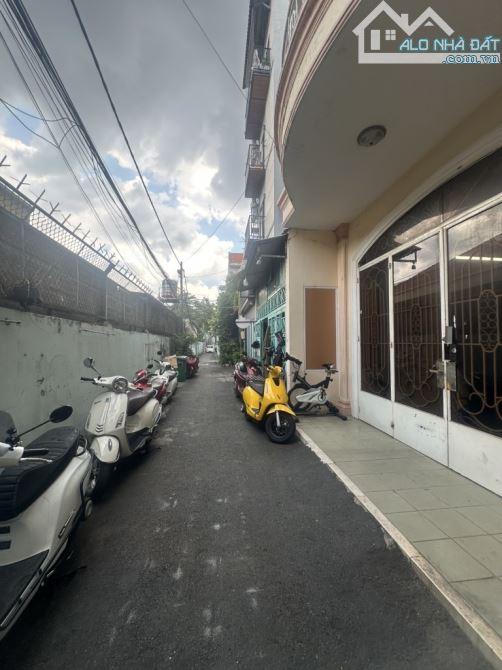 Bán nhanh nhà 98m2 – Hẻm ô tô – Phan Văn Hớn, Q12 – Giá chỉ 5,180 tỷ