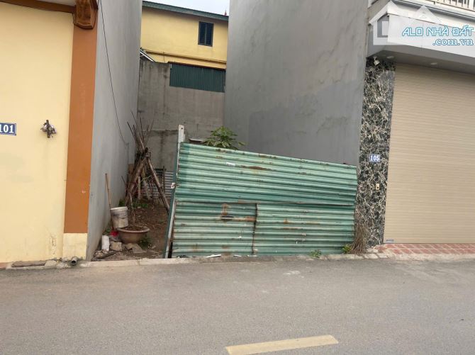 Bán đất 62m2 tại thôn Đặng, Đặng Xá đường trải nhựa ô tô tránh mát mẻ giá chỉ 6.2 tỷ