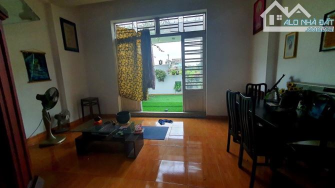 Bán nhà 3 tầng Lê Thanh Nghị 115m2 ngang 5m 3 tầng gần ngay Tiểu La