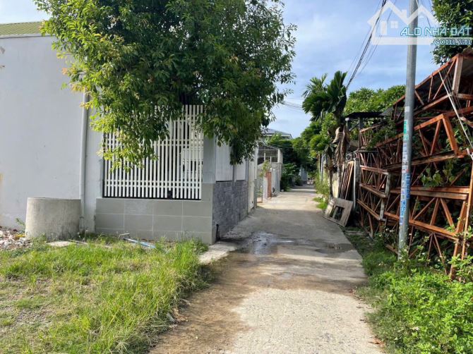 Bán lô đất đẹp ngang 9m Vĩnh Ngọc - Nha Trang giá tốt chỉ 1tỷ8