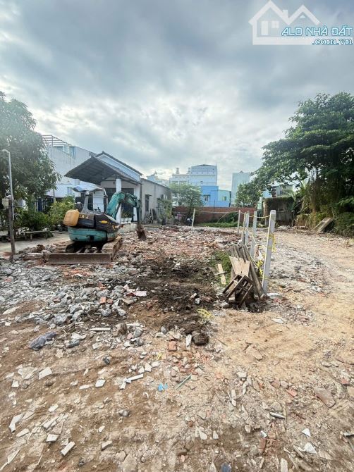 Cực rẻ- Bán lô đất đường số 40- Linh Đông sát chợ Thủ Đức 76m2 ( ngang 7,6m) chỉ 3.85 ty